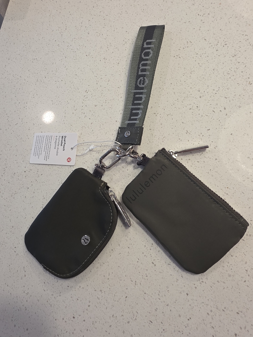 lululemon athletica Men's Olive Green Keychain Wallet Set